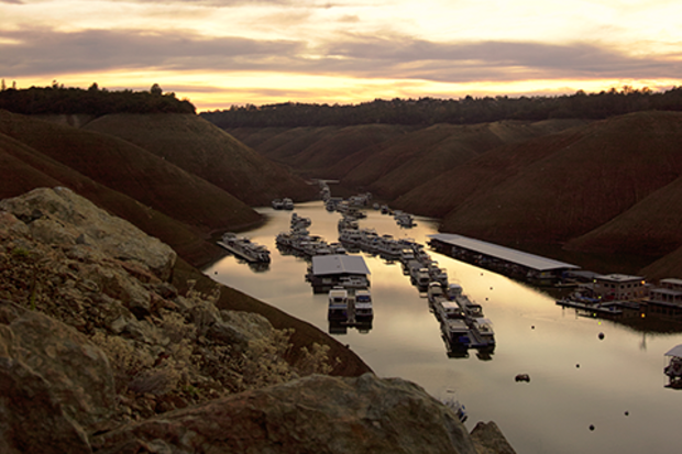 Lake Oroville with near record low lake levels, November 2015